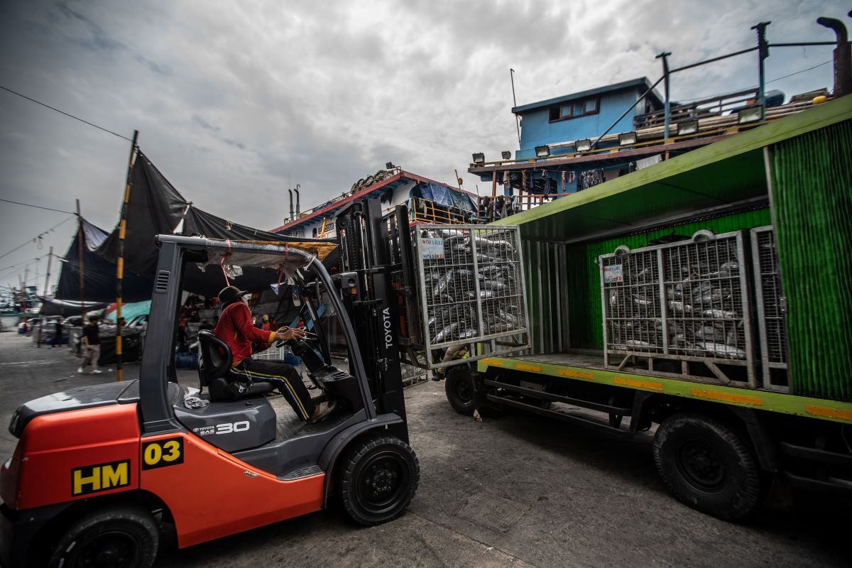 Picture of Forced labour one in the page Time to tackle forced labour