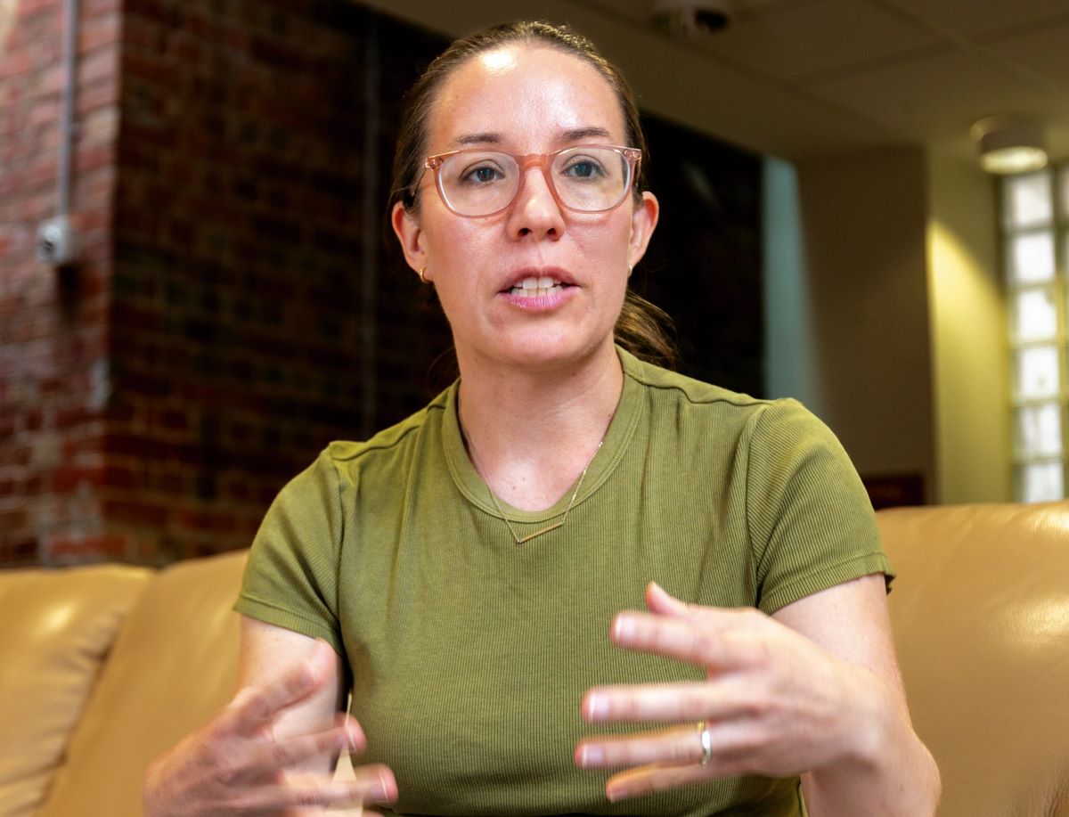 Picture of Laura one in the page Apology lit a fire for Laura