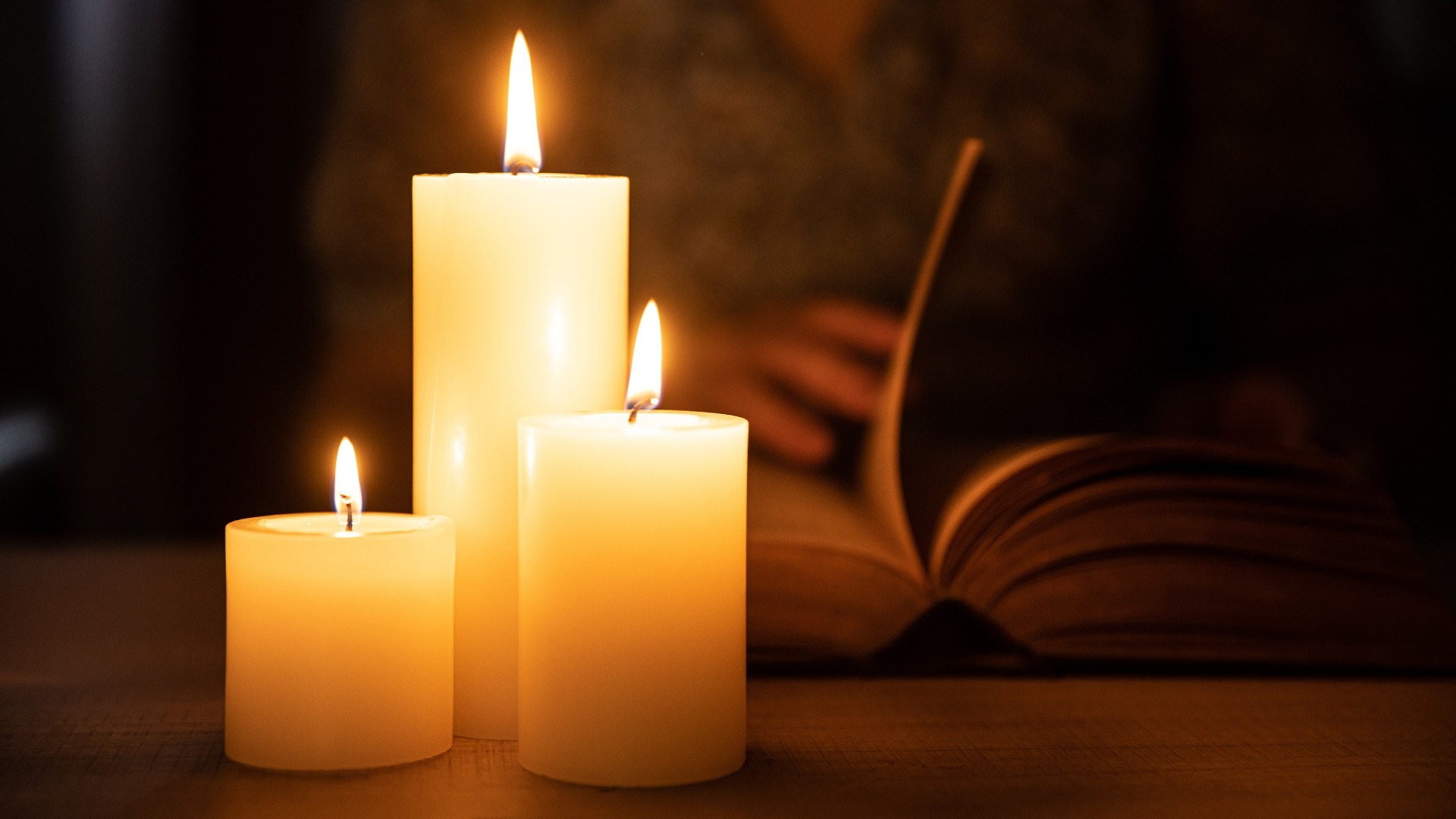 Picture of Marks gospel in the page Live reading of Mark's Gospel