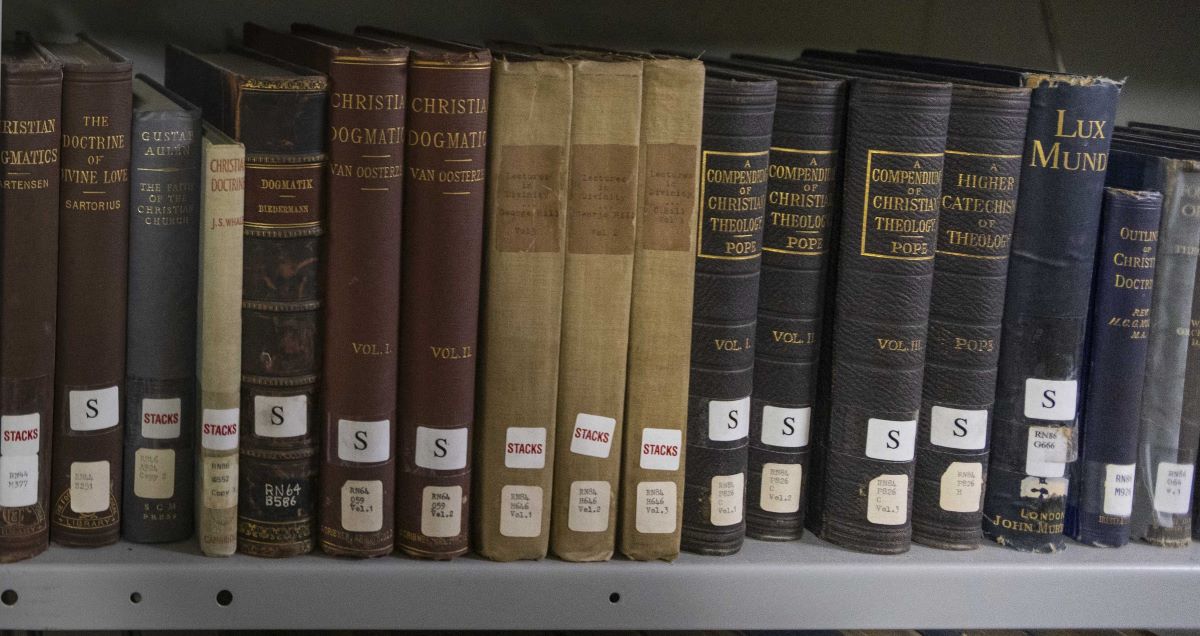 Picture of Rare books four in the page New chapter for collection