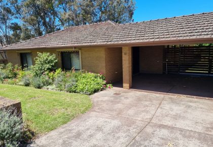 Picture of Manse building in the page Home where the heart is